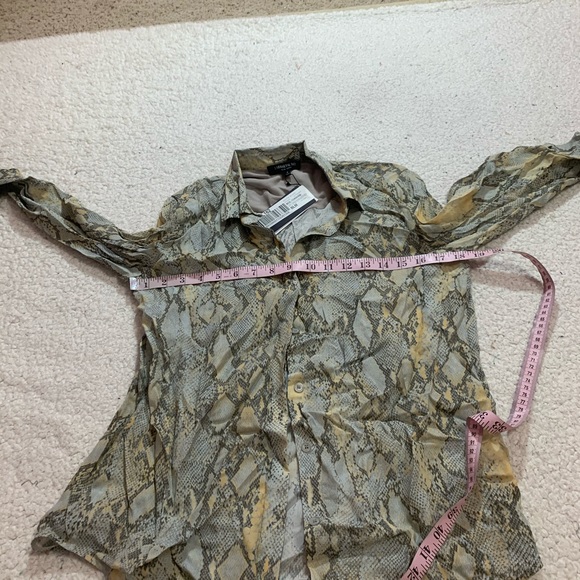 Lafayette 148 scottie snake python print blouse - Picture 6 of 6